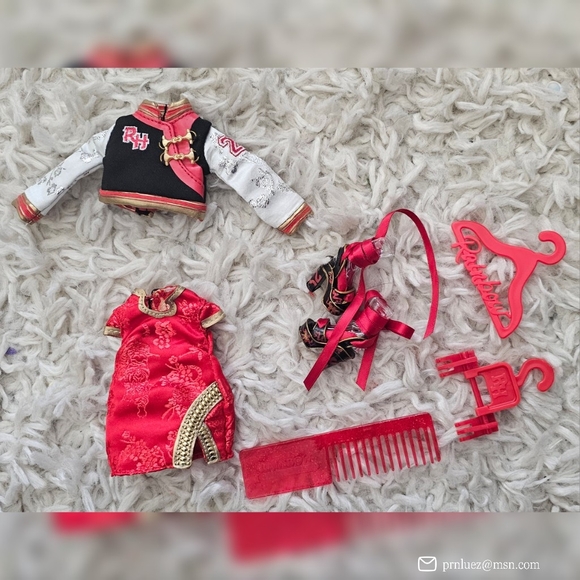 Rainbow High Chinese Lily Cheng Doll - Picture 6 of 9